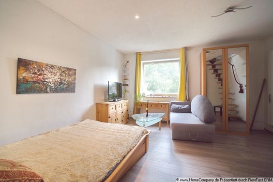 Appealing, bright maisonette in Dortmund’s Hacheney district, with excellent underground rail and road links