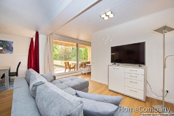 Ideal für ein Team oder die Familie! Geschmackvolle Wohnung mit Terrasse und 2 Schlafbereichen in Düsseldorf Hassels
