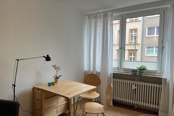 Nordend (8070966) Möbliertes Singleapartment auf der Berger Straße