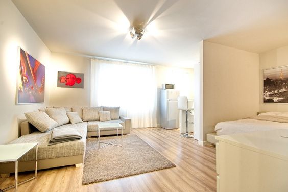 Modern, tastefully furnished apartment with VDSL internet connection located just to the south of Essen city centre.