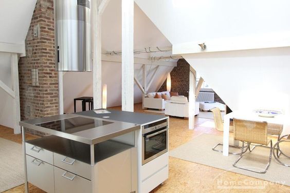 Voll möbliertes Loft in historischer Villa in direkter Rheinlage in der Bonner Südstadt!