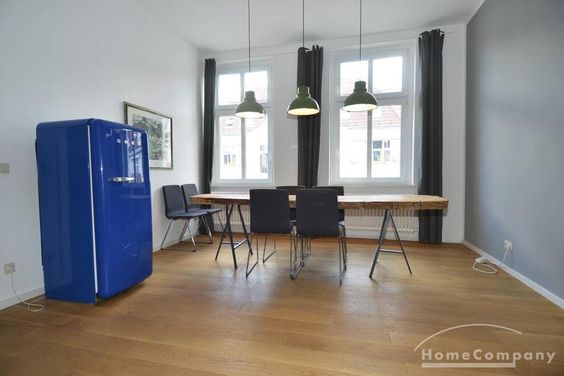 Altbauwohnung mit Balkon in Schöneberg, 2 Zimmer