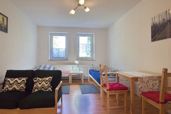 Apartment with two living/sleeping rooms and a dining kitchen, wi-fi, and ideal for accommodating two colleagues