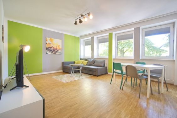 Attractive furnished and fully equipped apartment with guest room and internet access in Gelsenkirchen-Buer