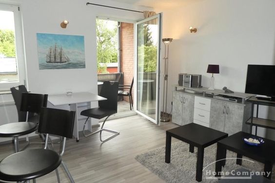 Neu möblierte 2-Zimmer-Wohnung mit Balkon in Kiel