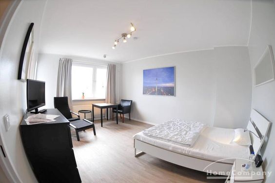 Schicke 1-Zimmer-Wohnung mit Balkon, Nähe KaDeWe, Berlin, möbliert