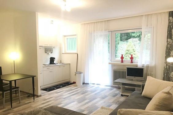 ++Modern möbliertes Apartment im Stadtteil 
    Rußhütte in Saarbrücken++