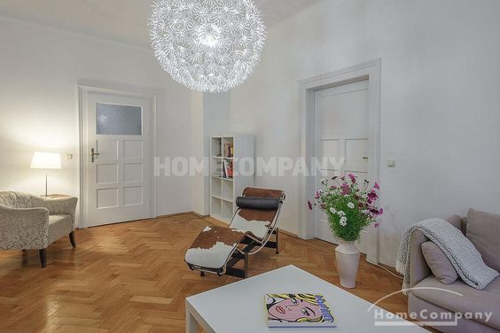 ***Möblierte 4-Zimmer-Altbauwohnung mit Balkon und 2 Bädern in München-Neuhausen