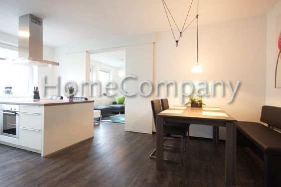 Schönes helles Cityapartment mit monatlicher Reinigung, modern und stilvoll eingerichtet