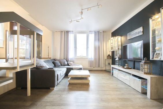 Schöne Maisonettewohnung mit Internet, Smart-TV und guter Verbindung zum Essener Hauptbahnhof, Parkplatzanmietung möglich!