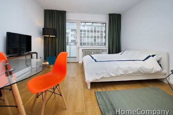 Apartment mit viel Komfort und Balkon direkt am Hofgarten in Düsseldorf