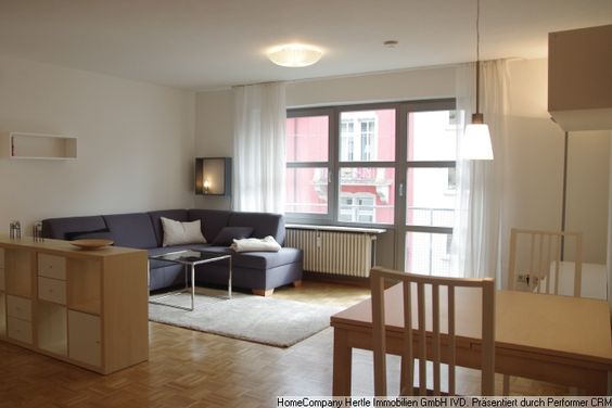 Modern, hell & schön möbliert mit Balkon und optional TG-Stellplatz für 6-12 Monate im Stühlinger