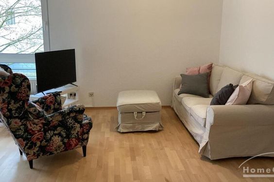 Helle vollmöblierte 2 Zimmer Wohnung in unmittelbarer Nähe zum Rhein in Bonn-Beuel!