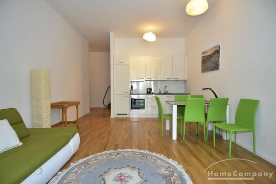 Modern möblierte 2-Zimmer-Wohnung mit Terrasse in Berlin Mitte