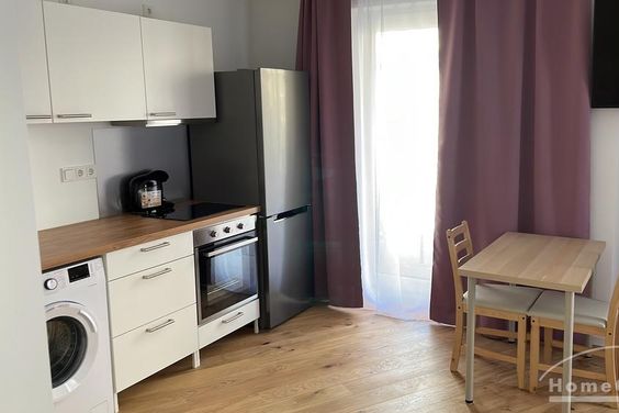 Neu möbliertes 1-Zimmer-Apartment in Freising