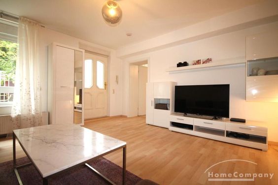 ***Westend (8069376) Helle Tiefparterre Wohnung mit eigener, grosser Terrasse/Garten