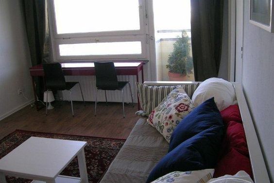 Möblierte, helle Ein-Zimmer-Wohnung in Berlin Schöneberg