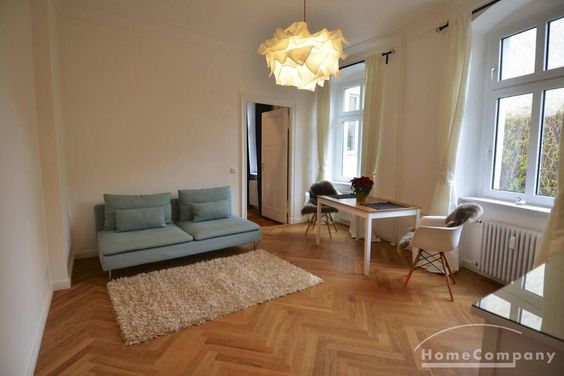 Ruhige 2-Zimmer-Altbauwohnung Nähe Schloss Charlottenburg, möbliert