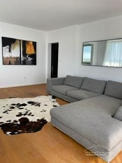 Modern möblierte 4-Zimmer-Wohnung in Perlach